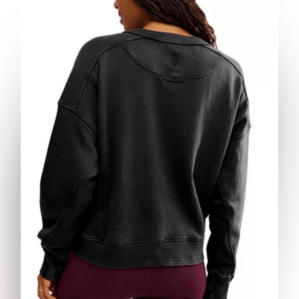 Free People Movement Hatch Intercept Sweatshirt Black Washed out Size L - Picture 2 of 7